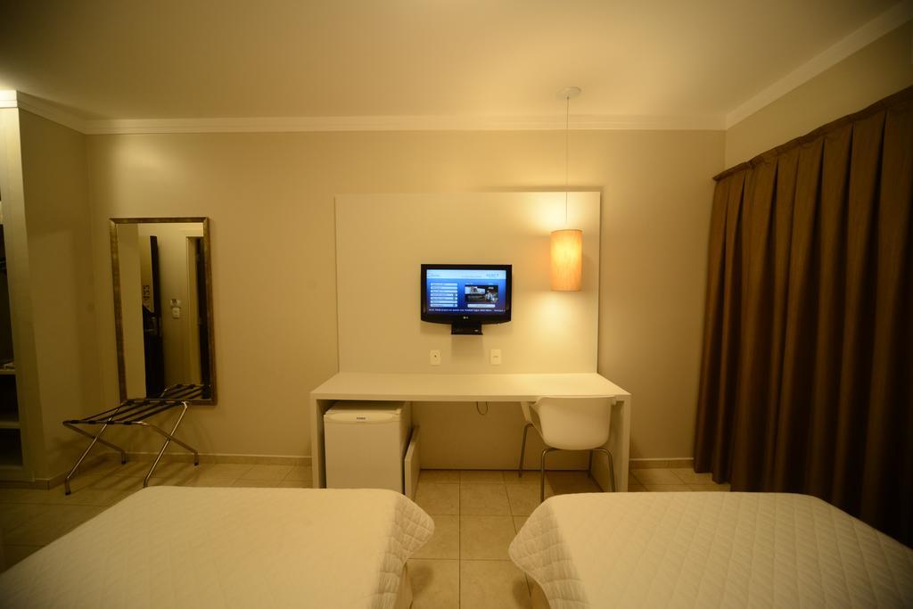 Indaiá Park Hotel Campo Grande  Quarto foto